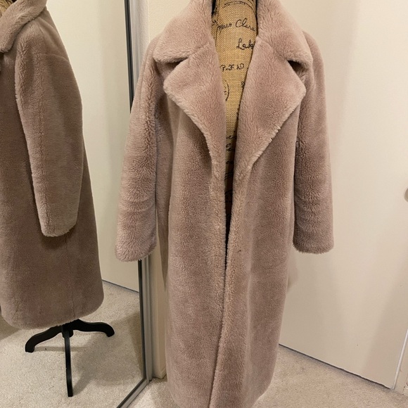 Cozy Women's Teddy Jacket in Soft Brown